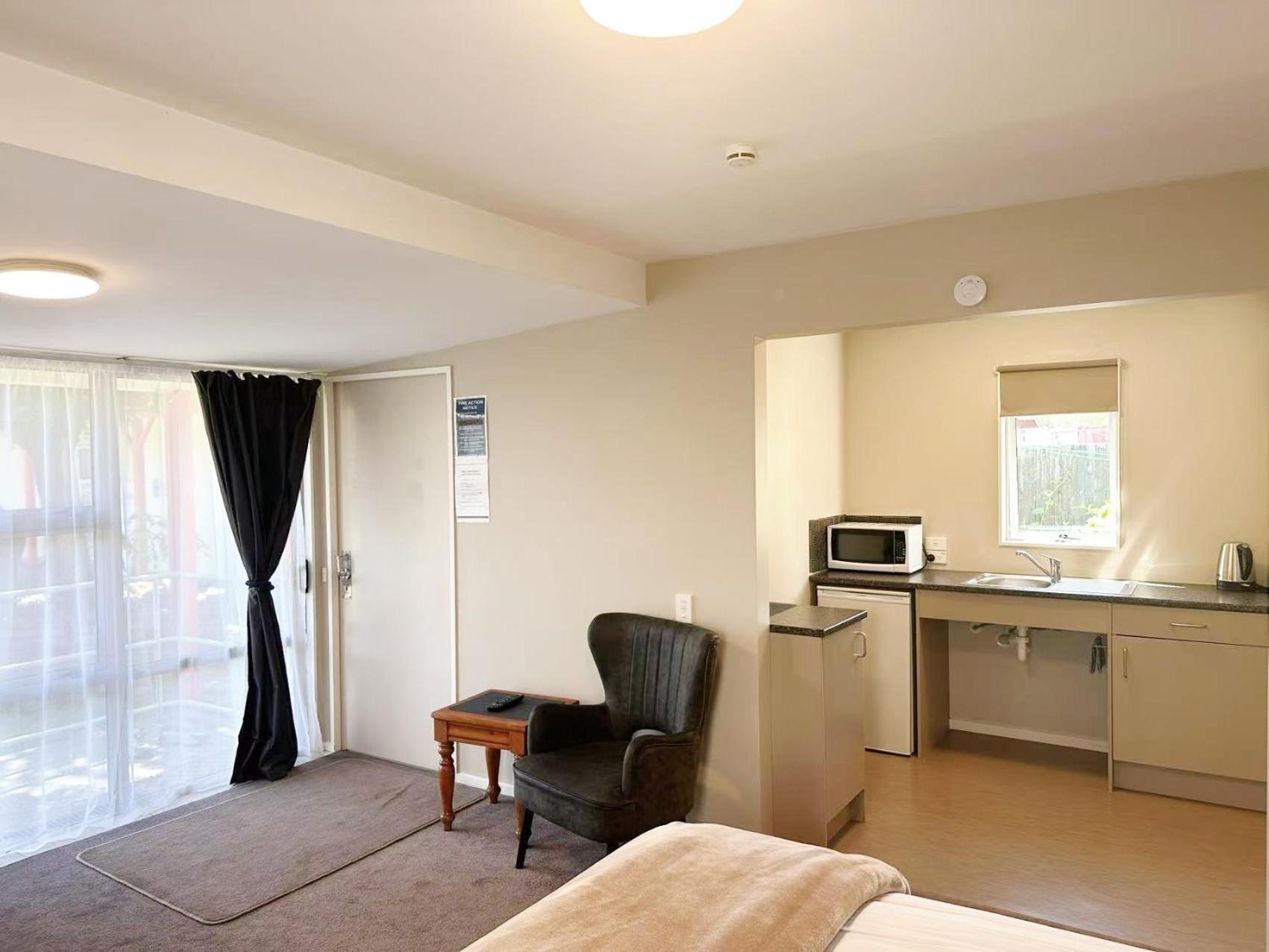Castles Motel & Driftwood Motel Nelson Bagian luar foto