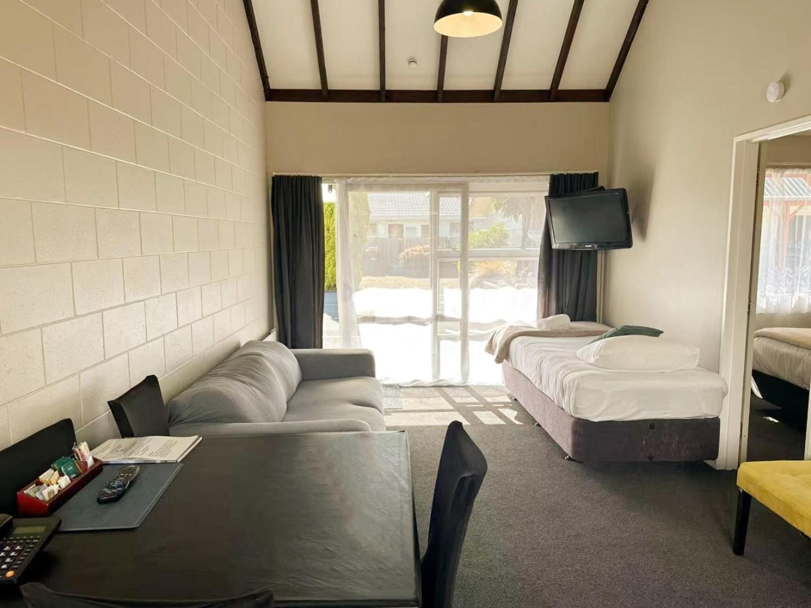 Castles Motel & Driftwood Motel Nelson Bagian luar foto
