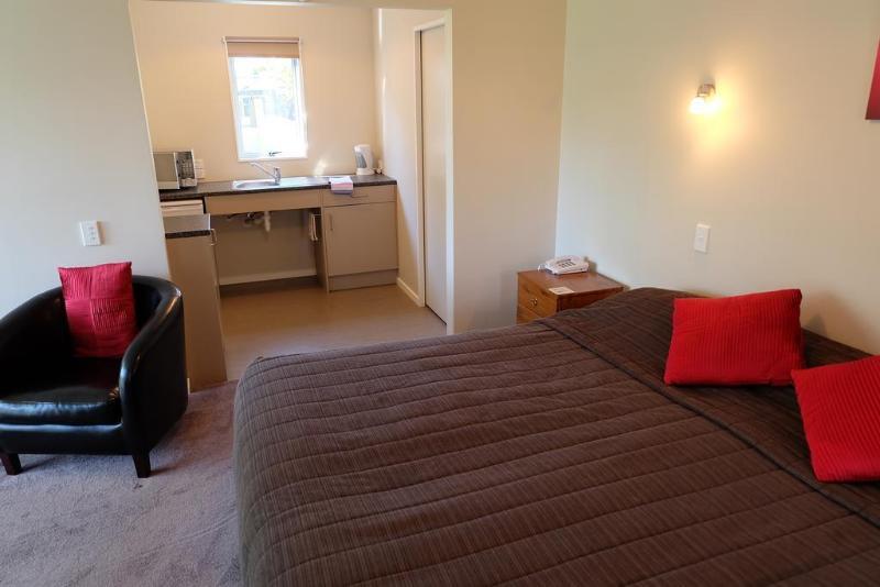 Castles Motel & Driftwood Motel Nelson Bagian luar foto