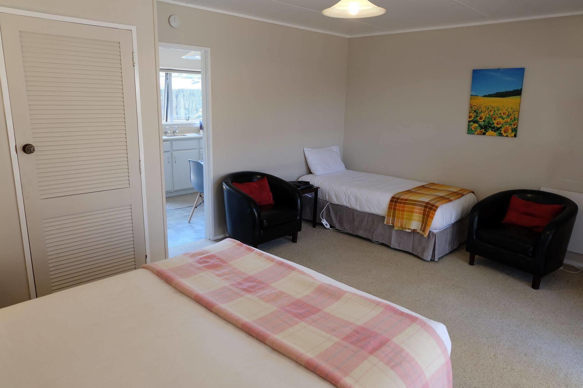 Castles Motel & Driftwood Motel Nelson Bagian luar foto