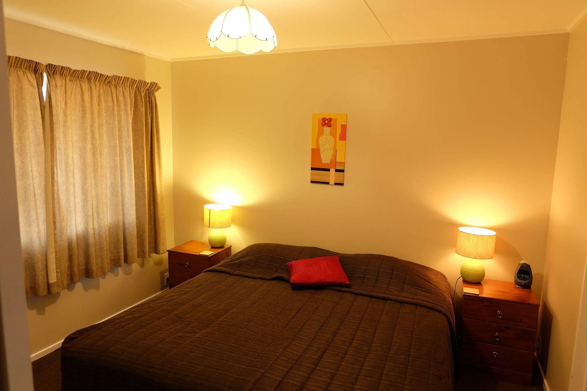 Castles Motel & Driftwood Motel Nelson Bagian luar foto